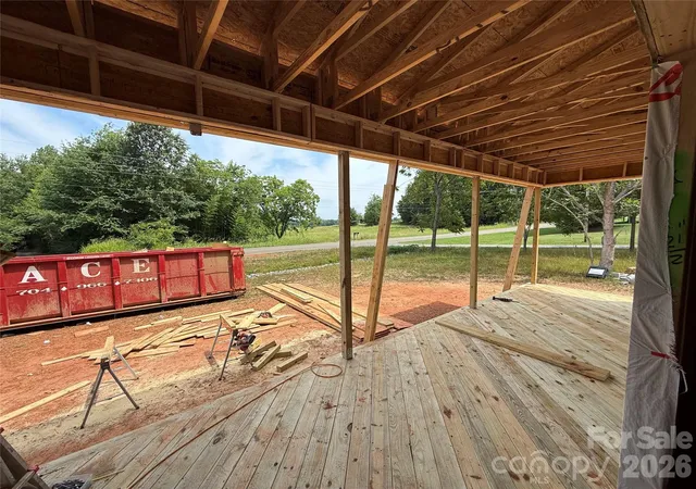 Photo 3 of Single family home for sale at 810 Mountain Crst Dr, Kings Mountain, NC 28086 | MLS# 4409657 | Listing updated on 2026-08-04