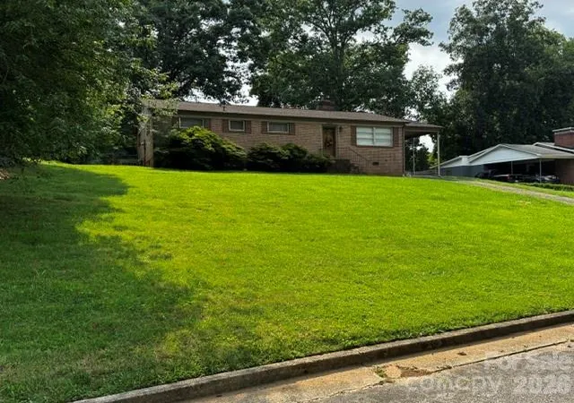 1st image of 529 10th Street Pl Nw, Hickory, NC 28601 | MLS# 4409679