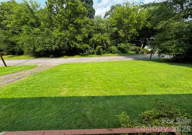 23rd image of 529 10th Street Pl Nw, Hickory, NC 28601 | MLS# 4409679