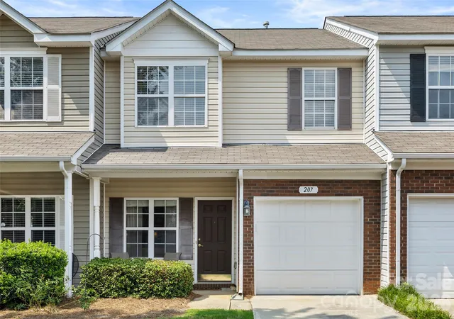 Photo 2 of Townhouse for sale at 207 Tail Race Ln, Fort Mill, SC 29715 | MLS# 4409680 | Listing updated on 2026-09-01