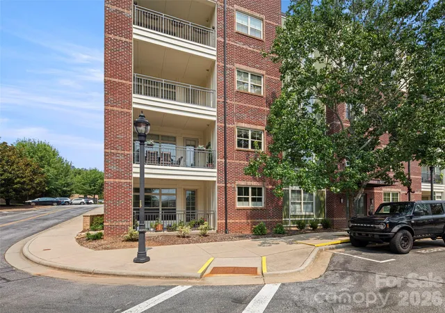 1st image of 5 Farleigh St #104, Asheville, NC 28803 | MLS# 4409693