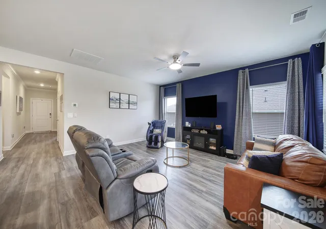 3rd image of 1117 Alicante Ave, Charlotte, NC 28214 | MLS# 4409701