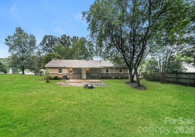 Photo 4 of Sale Pending at 320 Aqua Dr, Forest City, NC 28043 | MLS# 4409702 | Listing updated on 2026-10-10