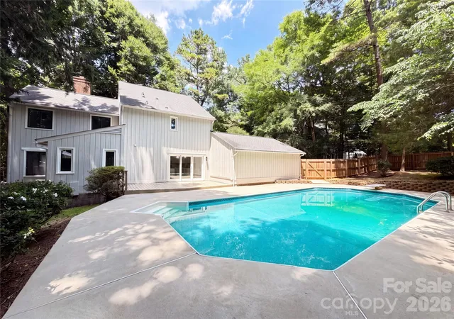 Photo 4 of Single family home for sale at 7210 Apple Crk Dr, Mint Hill, NC 28227 | MLS# 4409706 | Listing updated on 2026-10-01