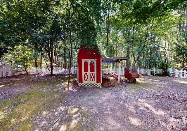 4th image of 2129 Redwood Dr, Indian Trail, NC 28079 | MLS# 4409711