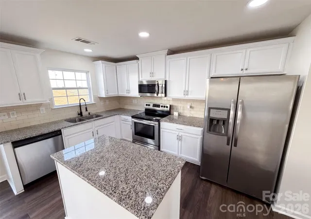 2nd image of 9833 Wardley Dr, Charlotte, NC 28215 | MLS# 4409714