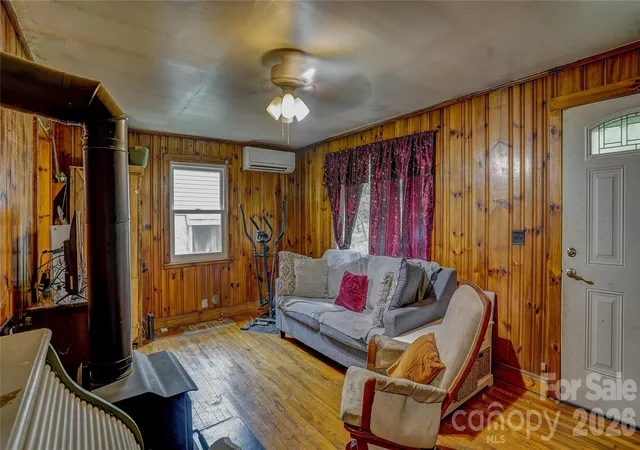 Photo 3 of Single family home for sale at 1213 Roaring Frk Rd, Mars Hill, NC 28754 | MLS# 4409716 | Listing updated on 2026-08-30