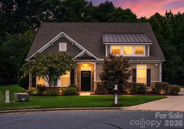 Photo 1 of Sale Pending at 229 Hunters Hl Dr, Statesville, NC 28677 | MLS# 4409729 | Listing updated on 2026-08-30