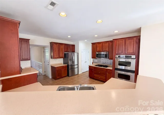 Photo 2 of Sale Pending at 1139 Donelea Ln Nw, Concord, NC 28027 | MLS# 4409737 | Listing updated on 2026-09-03