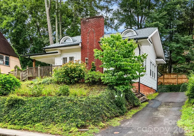 4th image of 27 Warwick Rd, Asheville, NC 28803 | MLS# 4409749
