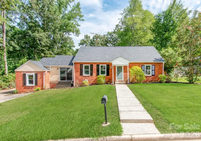 1st image of 331 Park Rd, Albemarle, NC 28001 | MLS# 4409754