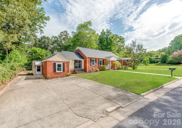 Photo 2 of Single family home for sale at 331 Park Rd, Albemarle, NC 28001 | MLS# 4409754 | Listing updated on 2026-09-22