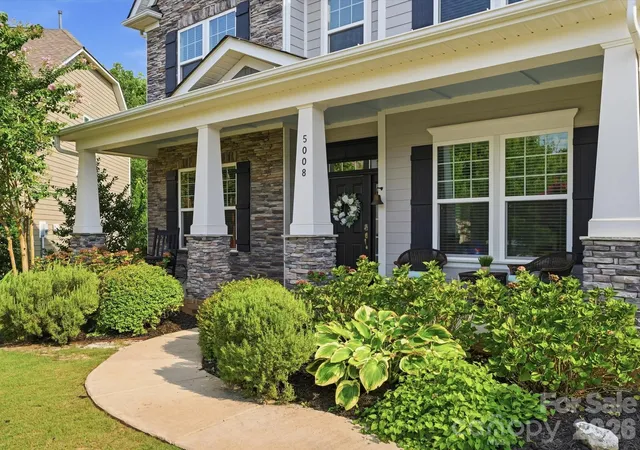 2nd image of 5008 Lydgate Dr, Waxhaw, NC 28173 | MLS# 4409757