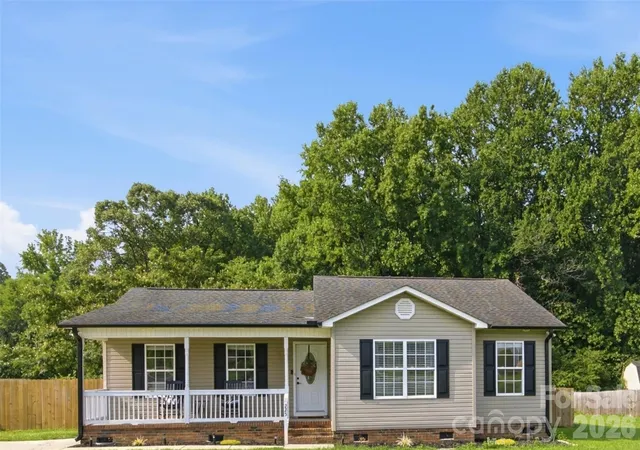 Photo 2 of Single family home for sale at 225 Old Limestone Rd W, York, SC 29745 | MLS# 4409763 | Listing updated on 2026-08-24