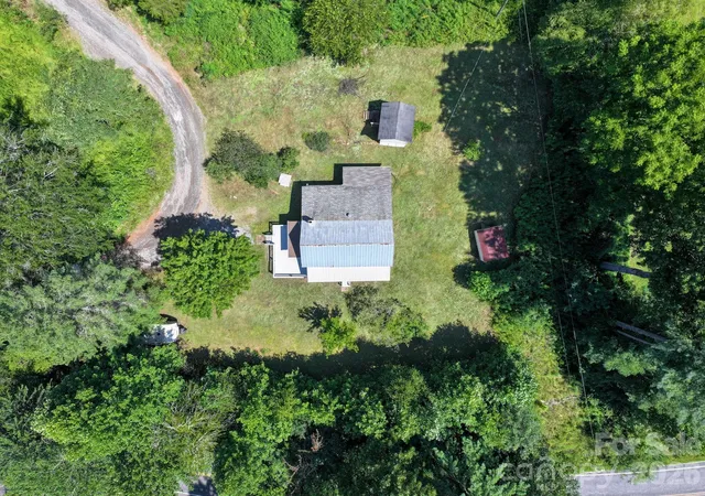 Photo 3 of Single family home for sale at 218 Garland Buchanan Rd, Sylva, NC 28779 | MLS# 4409774 | Listing updated on 2026-09-03