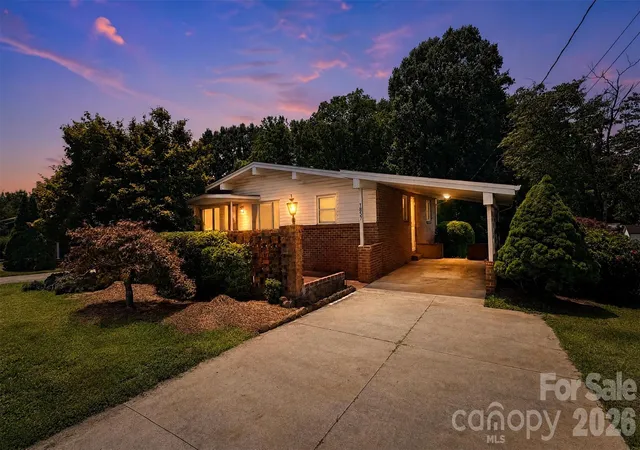 1st image of 1857 8th Street Dr Ne, Hickory, NC 28601 | MLS# 4409790