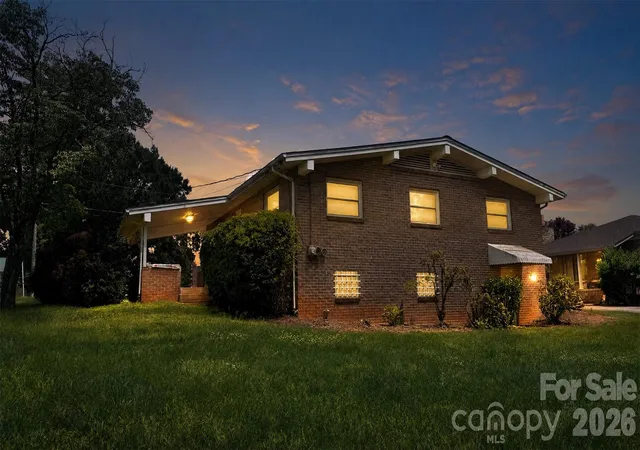 3rd image of 1857 8Th Street Dr Ne, Hickory, NC 28601 | MLS# 4409790