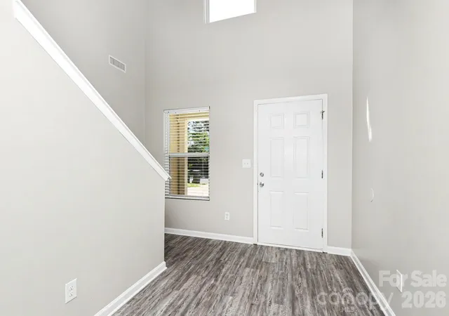 2nd image of 3219 Decapolis Dr, Charlotte, NC 28215 | MLS# 4409794