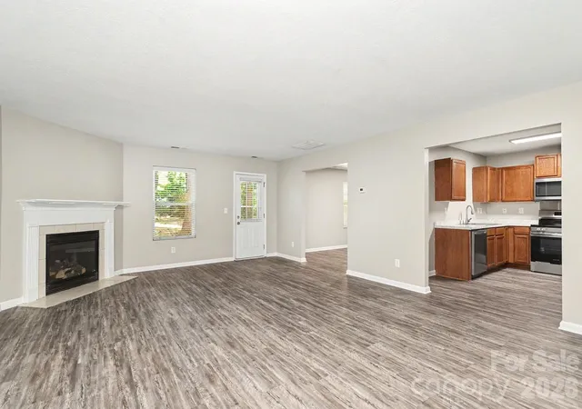 3rd image of 3219 Decapolis Dr, Charlotte, NC 28215 | MLS# 4409794