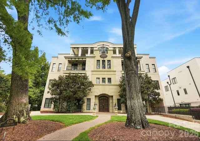 Photo 2 of Condo for sale at 626 Queens Rd #101, Charlotte, NC 28207 | MLS# 4409799 | Listing updated on 2026-10-08