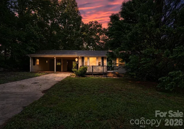 1st image of 607 Texas Trl, Dallas, NC 28034 | MLS# 4409810