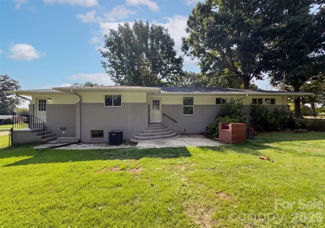 5th image of 1605 Auten Rd, Gastonia, NC 28054 | MLS# 4409816