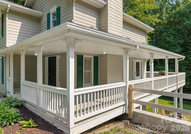 4th image of 218 Junaluska Oaks Dr, Waynesville, NC 28786 | MLS# 4409822