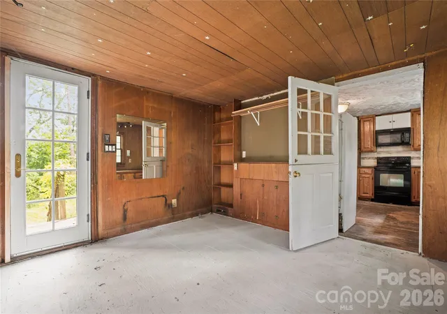 Photo 4 of Single family home for sale at 14002 Nc Hwy 73, Huntersville, NC 28078 | MLS# 4409823 | Listing updated on 2026-08-13