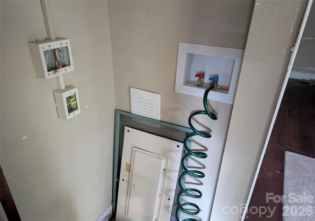 21st image of 75 Jolly Ln #D4, Hendersonville, NC 28739 | MLS# 4409830