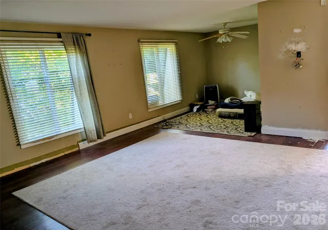 Listing Photo 4 - Condo for sale in building located at 75 Jolly Ln, Hendersonville, NC 28739 - Unit #D4