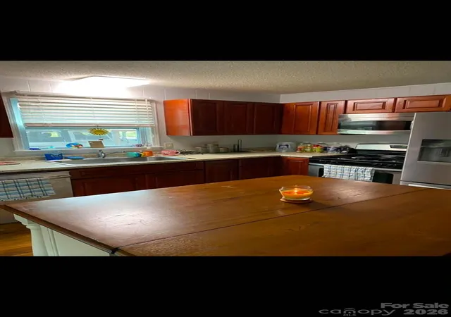 3rd image of 10226 Harwood Ln, Charlotte, NC 28214 | MLS# 4409835