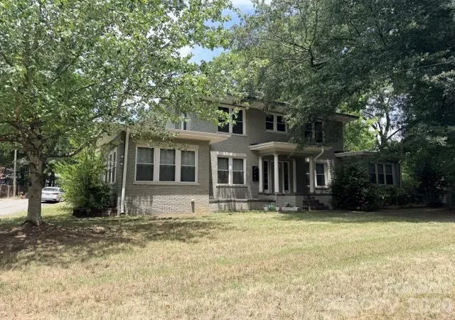 image of 801 E Marion St, Shelby, NC 28150 | MLS# 4409851