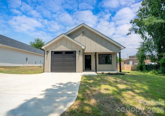 Photo 2 of Single family home for sale at 520 E 2nd Avenue, Gastonia, NC 28054 | MLS# 4409852 | Listing updated on 2026-08-12