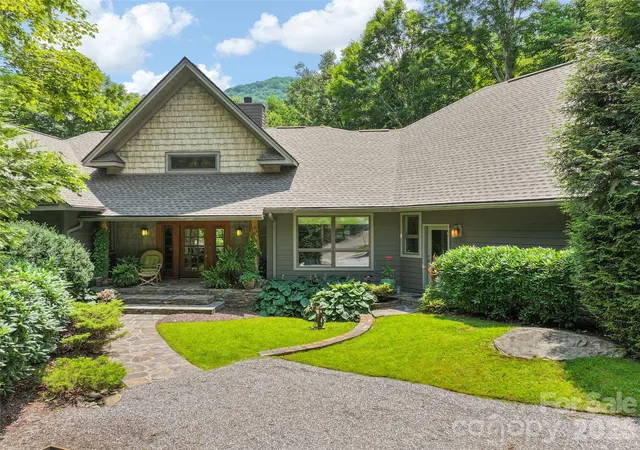 2nd image of 515 Flying Hawk Trl, Waynesville, NC 28786 | MLS# 4409862