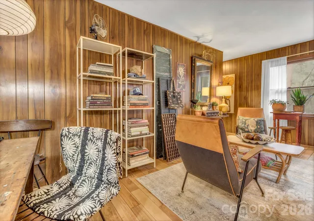 5th image of 108 Hidden Pond Ln, Asheville, NC 28804 | MLS# 4409875