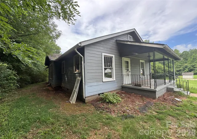 2nd image of 165 Stafford Dr, Salisbury, NC 28144 | MLS# 4409889