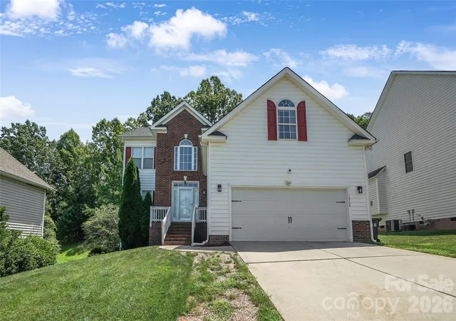 2nd image of 10706 Hellebore Rd, Charlotte, NC 28213 | MLS# 4409890