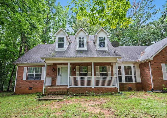 1st image of 7944 Woodhill Cove Ln, Denver, NC 28037 | MLS# 4409895