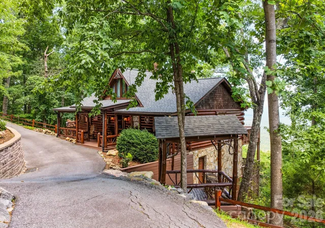 4th image of 155 Hickory Nut Ln, Lake Lure, NC 28746 | MLS# 4409899