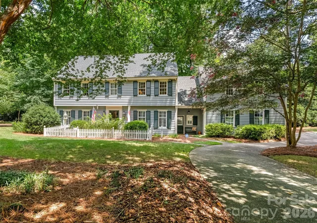 Photo 1 of Sale Pending at 245 Medearis Dr, Charlotte, NC 28211 | MLS# 4409917 | Listing updated on 2026-08-11