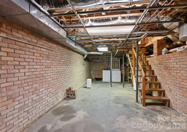 35th image of 279 Longview Dr, Waynesville, NC 28786 | MLS# 4409921
