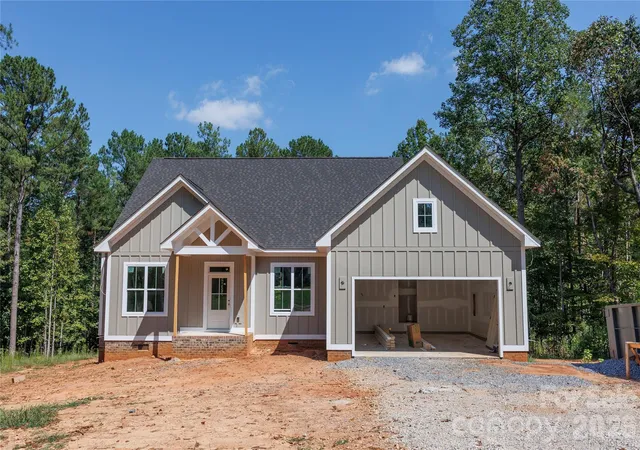 Photo 2 of Single family home for sale at 118 Arboretum Way, Shelby, NC 28150 | MLS# 4409924 | Listing updated on 2026-09-21
