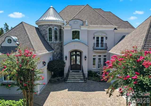 Photo 2 of Mansion for sale at 18332 Harbor Light Blvd, Cornelius, NC 28031 | MLS# 4409925 | Listing updated on 2026-08-28