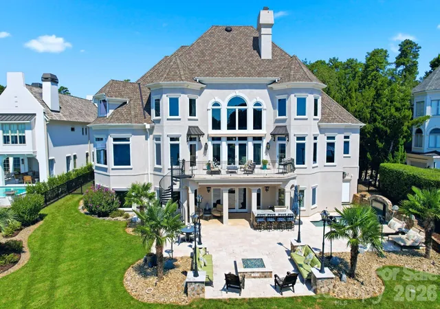 Photo 3 of Mansion for sale at 18332 Harbor Light Blvd, Cornelius, NC 28031 | MLS# 4409925 | Listing updated on 2026-08-28