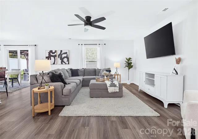 Photo 3 of Single family home for sale at 1085 Winding Crk Rd, Salisbury, NC 28146 | MLS# 4409936 | Listing updated on 2026-08-19