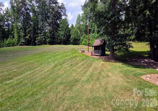 47th image of 3110 Ninth Tee Dr, Newton, NC 28658 | MLS# 4409937