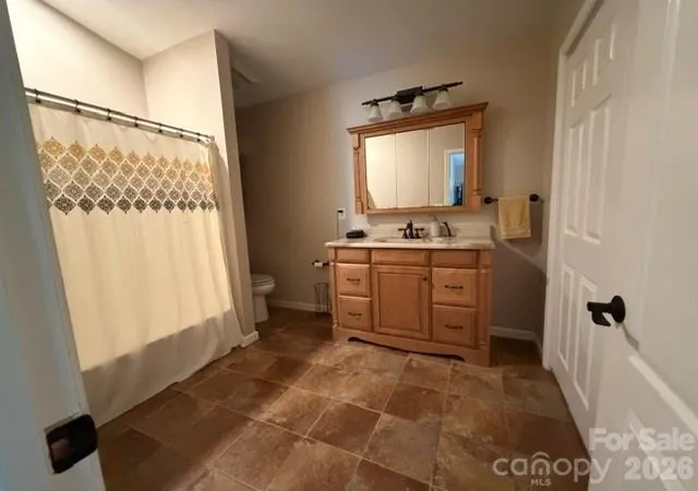 5th image of 80 Hidden Blf Ln, Horse Shoe, NC 28742 | MLS# 4409946