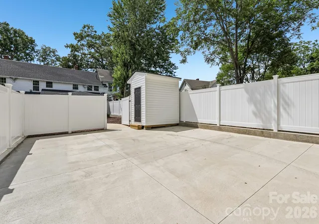 34th image of 105 Maple St, Badin, NC 28009 | MLS# 4409947