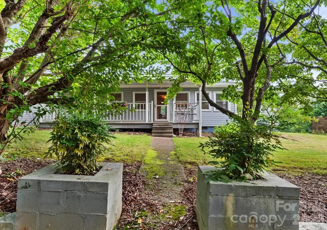 2nd image of 32 Fair Dr, Candler, NC 28715 | MLS# 4409961