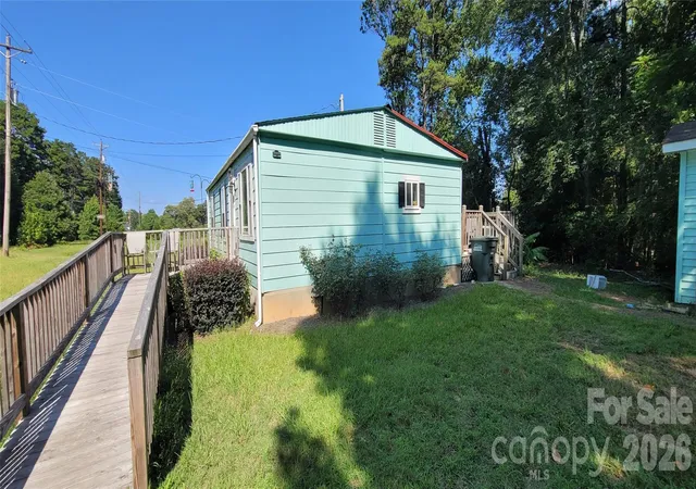 Photo 3 of Single family home for sale at 435 Airport Rd, Gastonia, NC 28056 | MLS# 4409973 | Listing updated on 2026-09-24
